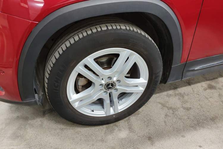 Used Mercedes-Benz GLB 2020 GLB 180 Fashion Model Left Front Wheel Hub