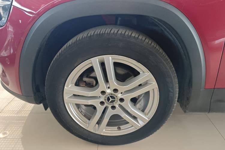 Used Mercedes-Benz GLB 2020 Updated GLB 200 Dynamic Edition Left Front Wheel Hub