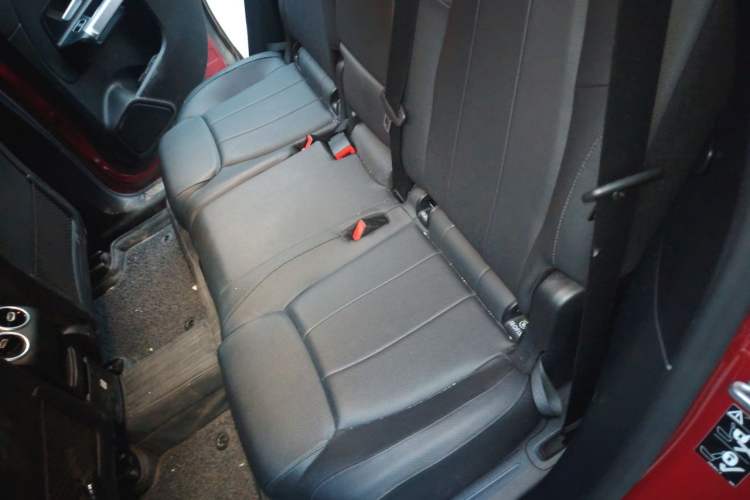 Used Mercedes-Benz GLB 2020 GLB 180 Dynamic Edition Left Rear Seat