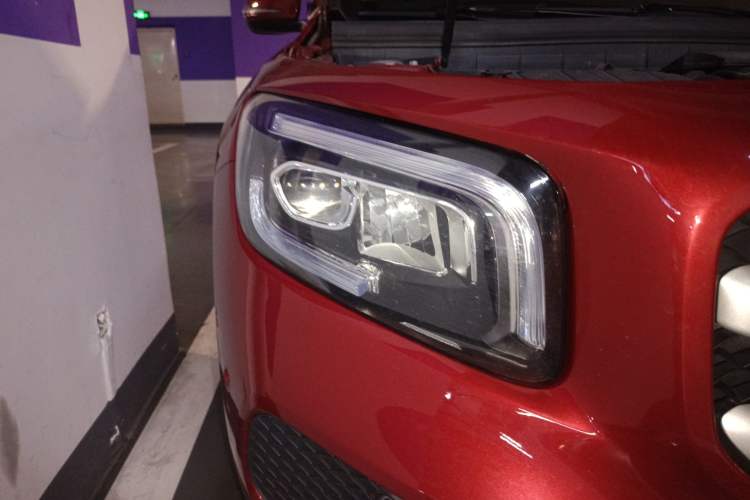 Used Mercedes-Benz GLB 2020 Updated GLB 200 Dynamic Edition Right Front Headlight