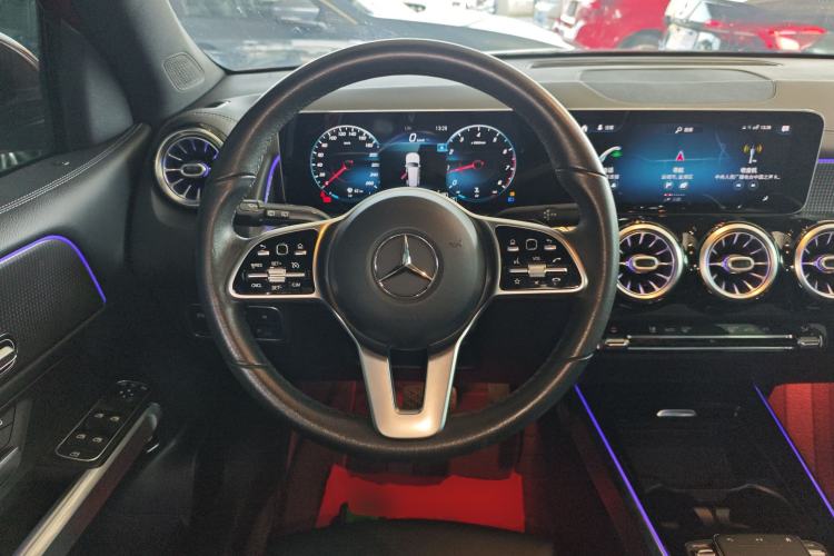 Used Mercedes-Benz GLB 2020 Updated GLB 200 Dynamic Edition Steering Wheel
