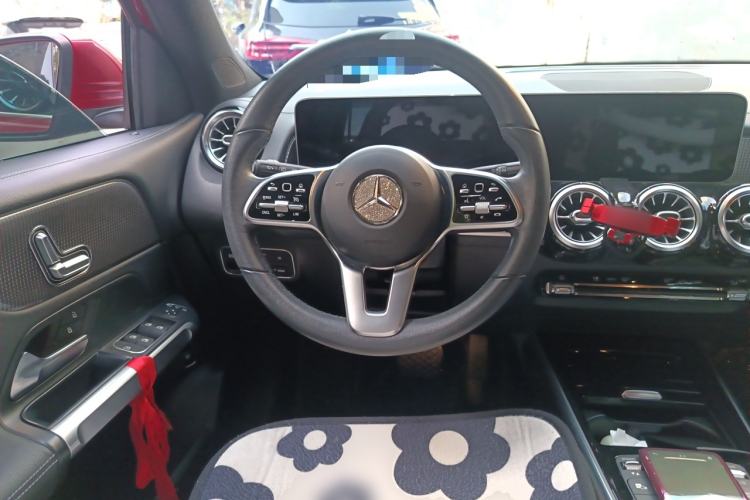 Used Mercedes-Benz GLB 2020 Updated GLB 200 Dynamic Edition Steering Wheel