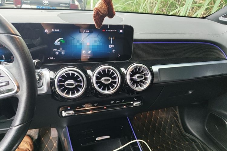 Used Mercedes-Benz GLB 2020 Facelift GLB 200 Fashion Edition Audio And AC Panel