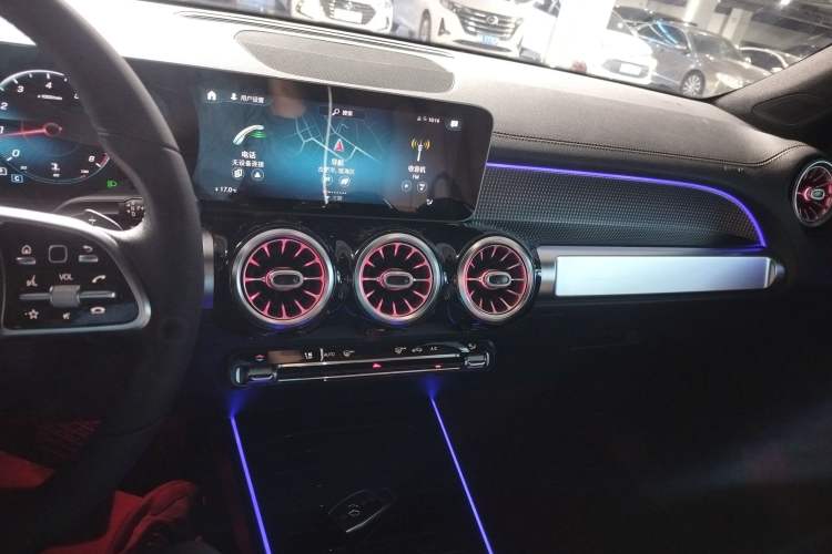 Used Mercedes-Benz GLB 2020 Facelift GLB 200 Fashion Edition Audio And AC Panel
