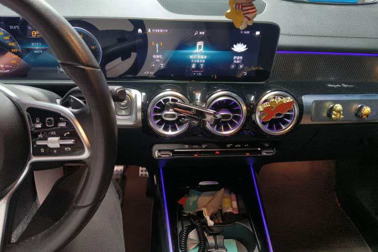 Used Mercedes-Benz GLB 2020 Facelift GLB 200 Fashion Edition Audio And AC Panel