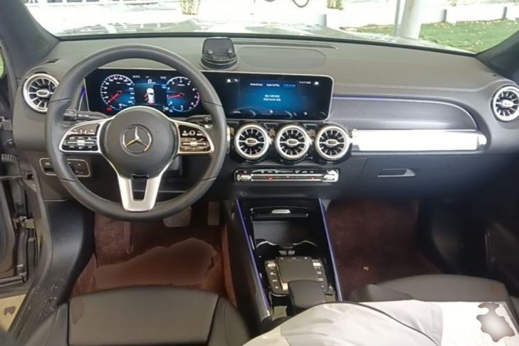 Used Mercedes-Benz GLB 2020 Updated GLB 200 Dynamic Edition Center Console