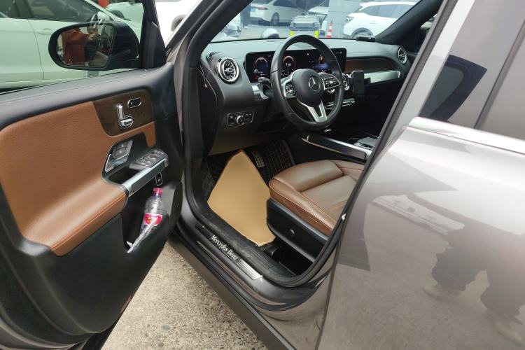 Used Mercedes-Benz GLB 2020 GLB 200 First Edition Special Version Driver Seat
