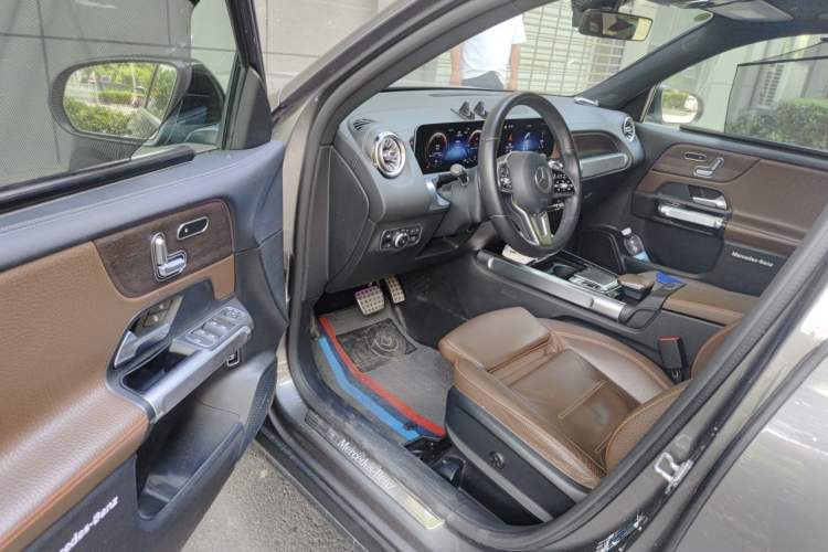 Used Mercedes-Benz GLB 2020 GLB 200 First Edition Special Version Driver Seat