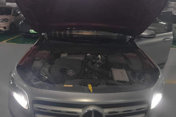 Used Mercedes-Benz GLB 2020 GLB 180 Fashion Model Engine Bay