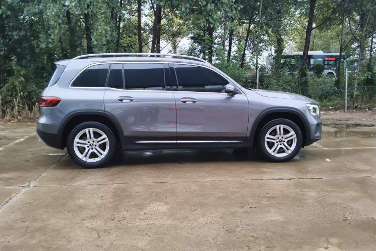 Used Mercedes-Benz GLB 2020 Updated GLB 200 Dynamic Edition Exterior 3
