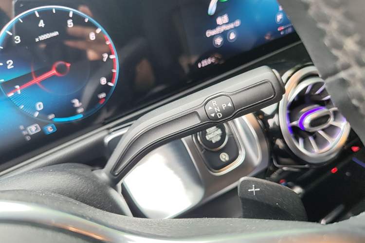 Used Mercedes-Benz GLB 2020 Facelift GLB 200 Fashion Edition Gear Lever