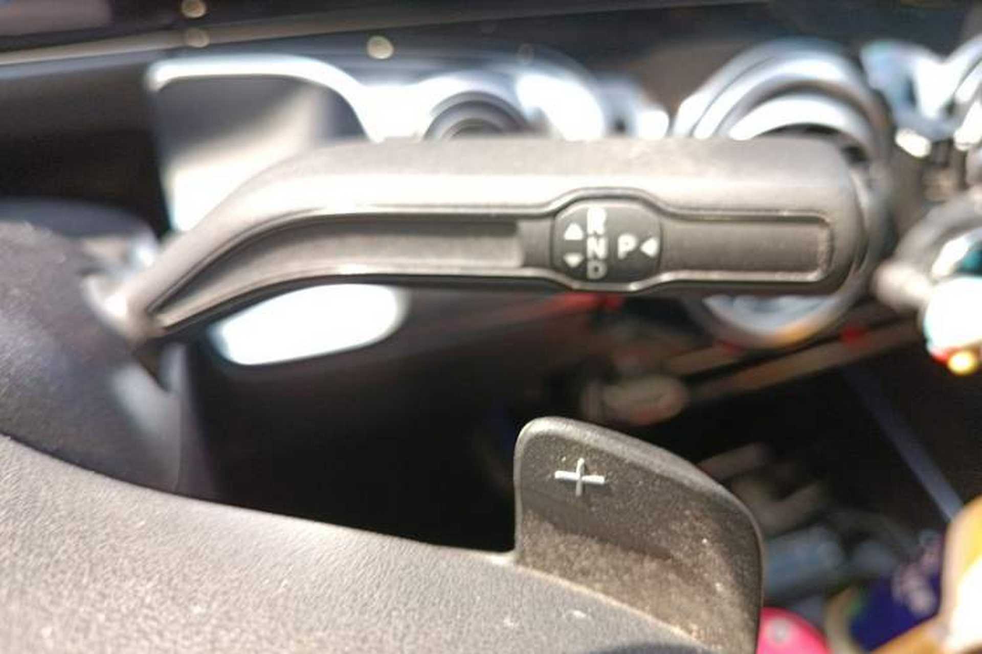 Used Mercedes-Benz GLB 2020 Updated GLB 200 Dynamic Edition Gear Lever