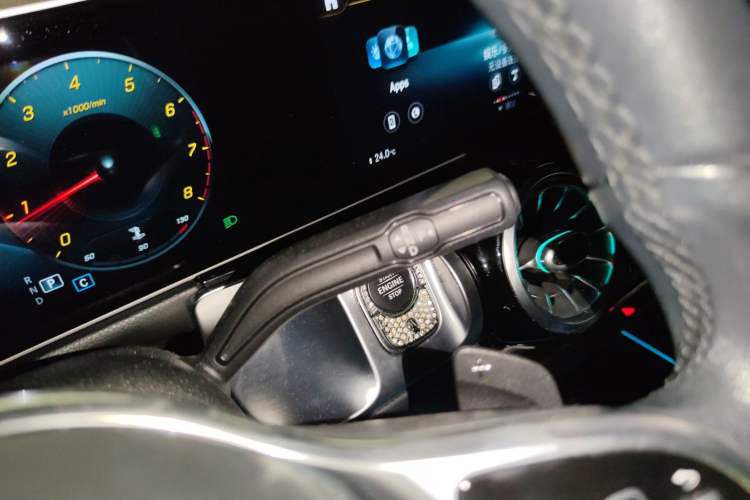 Used Mercedes-Benz GLB 2020 Updated GLB 200 Dynamic Edition Gear Lever