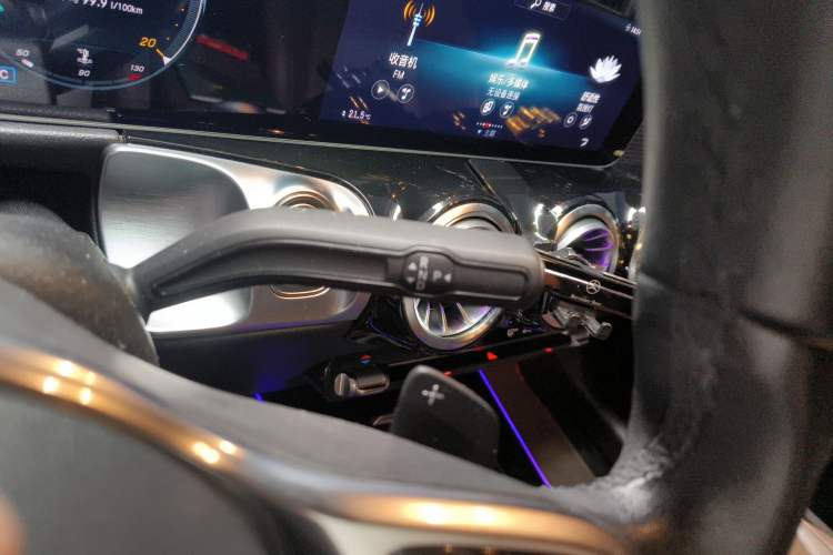 Used Mercedes-Benz GLB 2020 Facelift GLB 200 Fashion Edition Gear Lever