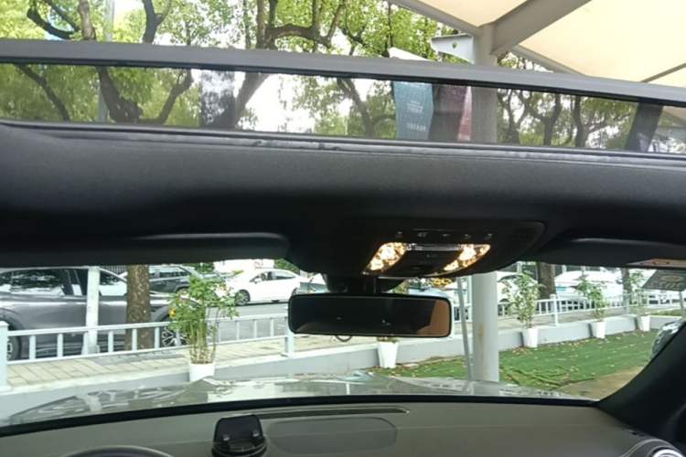 Used Mercedes-Benz GLB 2020 Updated GLB 200 Dynamic Edition Headliner