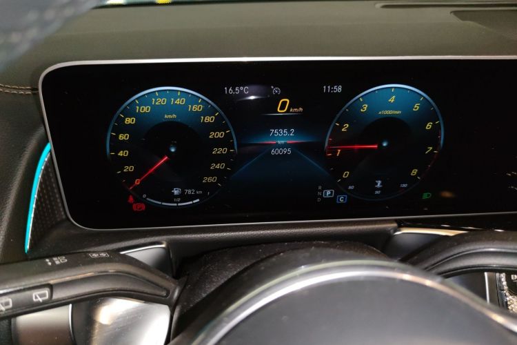 Used Mercedes-Benz GLB 2020 Updated GLB 200 Dynamic Edition Instrument Cluster