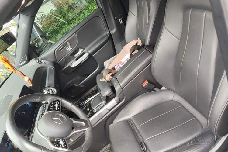 Used Mercedes-Benz GLB 2020 Facelift GLB 200 Fashion Edition Left Front Seat