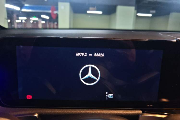 Used Mercedes-Benz GLB 2020 GLB 200 Dynamic Edition Odometer Close Up