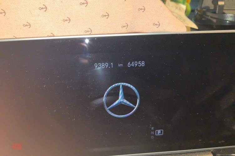 Used Mercedes-Benz GLB 2020 GLB 200 Dynamic Edition Odometer Close Up