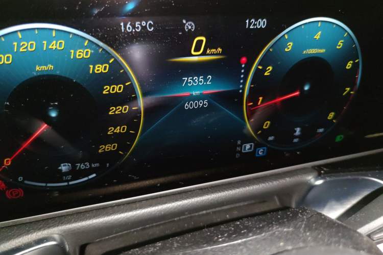 Used Mercedes-Benz GLB 2020 Updated GLB 200 Dynamic Edition Odometer Close Up