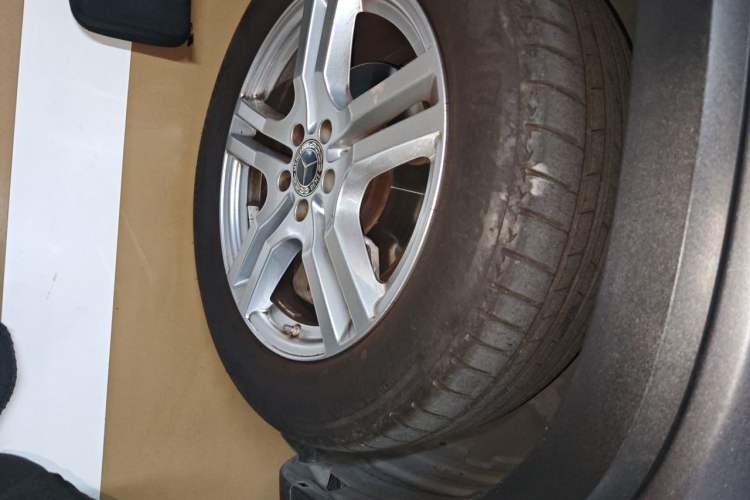 Used Mercedes-Benz GLB 2020 GLB 200 Dynamic Edition Right Front Wheel Hub