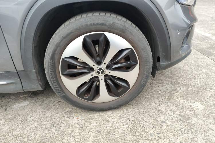 Used Mercedes-Benz GLB 2020 GLB 200 First Edition Special Version Right Front Wheel Hub