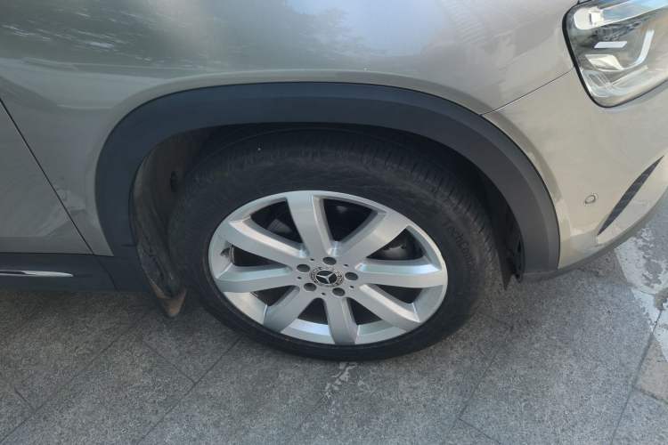 Used Mercedes-Benz GLB 2020 GLB 200 Stylish Edition Right Front Wheel Hub