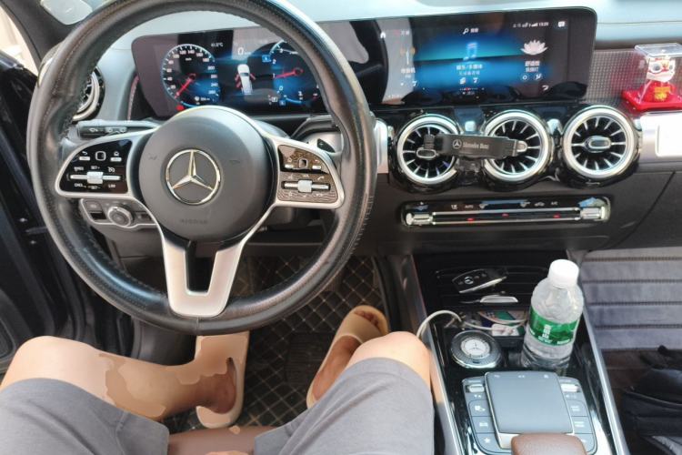 Used Mercedes-Benz GLB 2020 Facelift GLB 200 Fashion Edition Steering Wheel