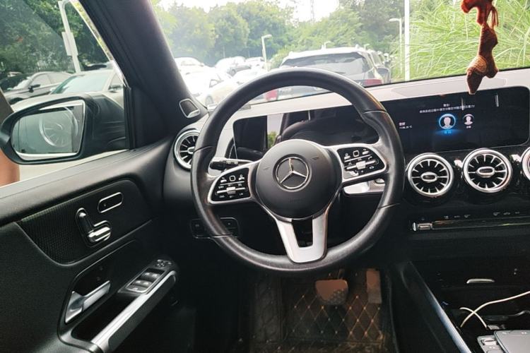 Used Mercedes-Benz GLB 2020 Facelift GLB 200 Fashion Edition Steering Wheel