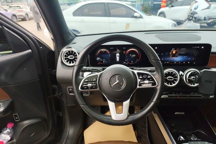 Used Mercedes-Benz GLB 2020 GLB 200 First Edition Special Version Steering Wheel