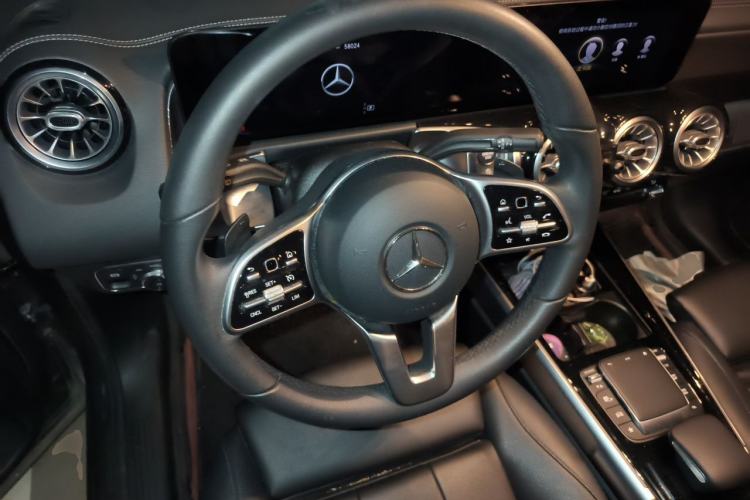 Used Mercedes-Benz GLB 2020 Facelift GLB 200 Fashion Edition Steering Wheel