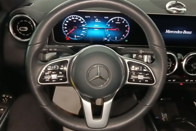 Used Mercedes-Benz GLB 2020 GLB 200 Dynamic Edition Steering Wheel