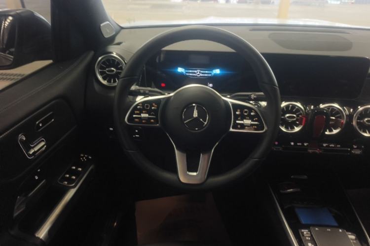 Used Mercedes-Benz GLB 2020 Facelift GLB 200 Fashion Edition Steering Wheel