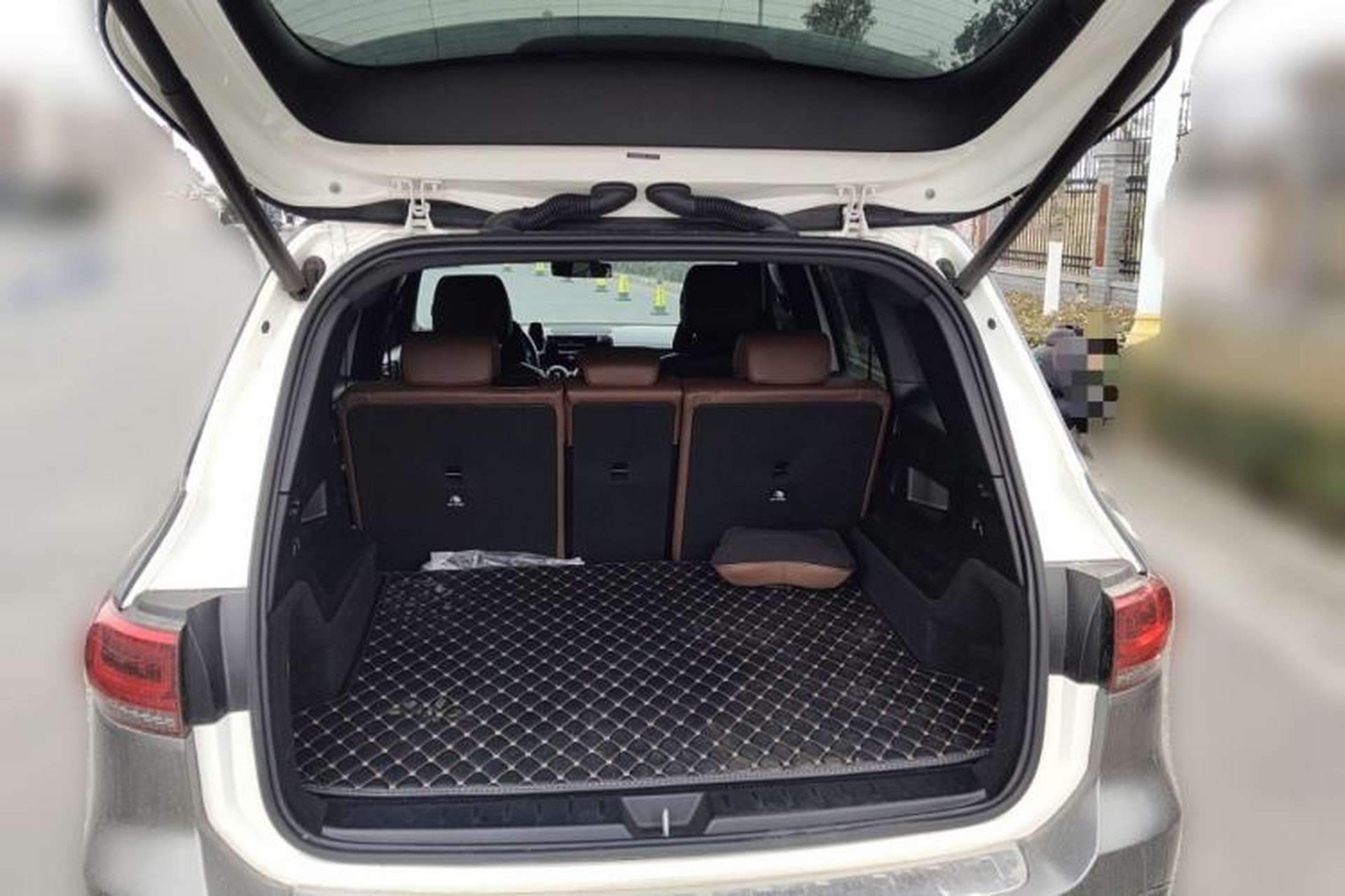 Used Mercedes-Benz GLB 2020 Updated GLB 200 Dynamic Edition Trunk