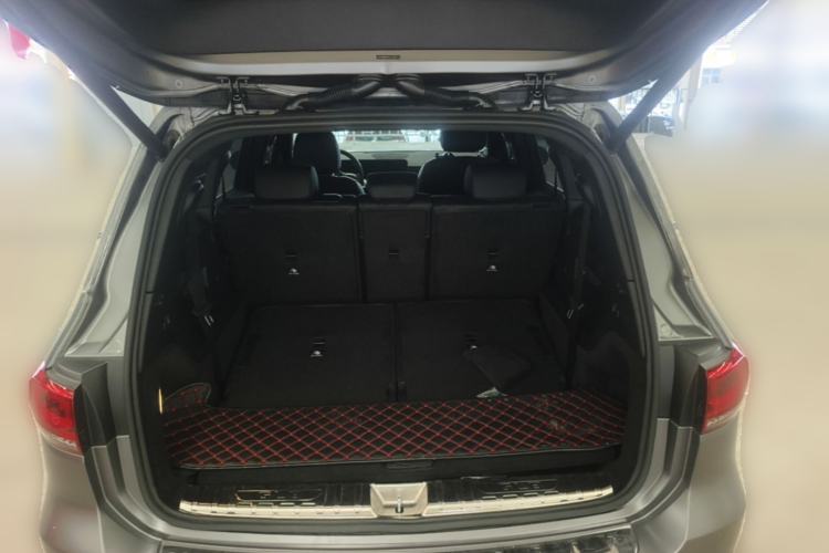 Used Mercedes-Benz GLB 2020 Facelift GLB 200 Fashion Edition Trunk