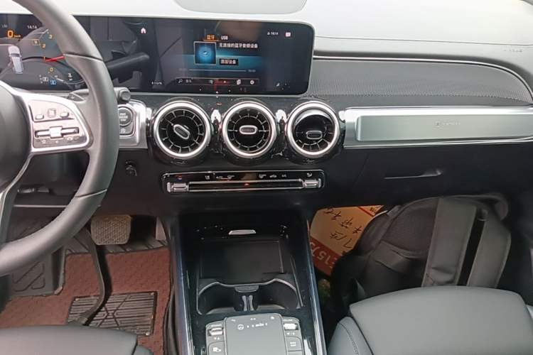 Used Mercedes-Benz GLB 2020 GLB 180 Fashion Model Audio And AC Panel