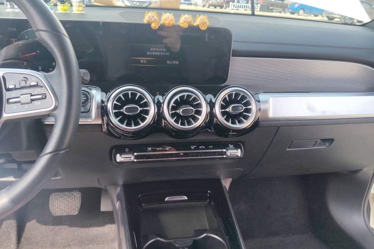 Used Mercedes-Benz GLB 2020 GLB 180 Fashion Model Audio And AC Panel