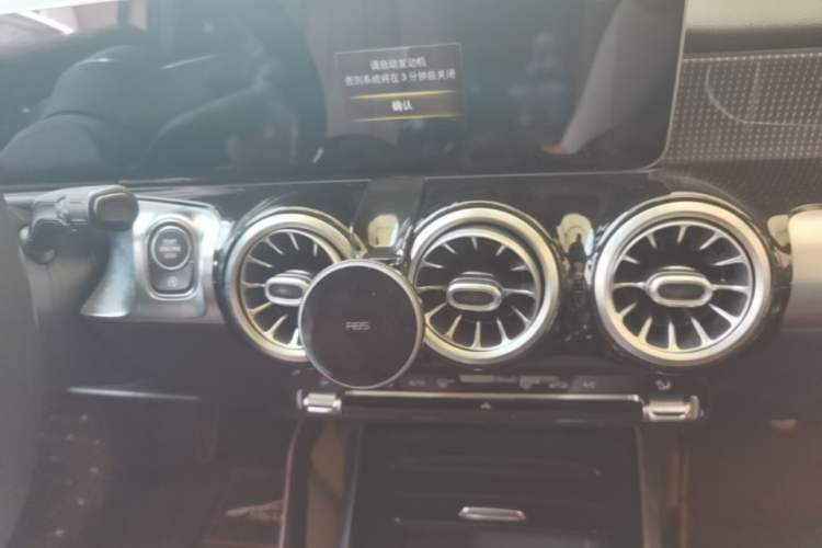 Used Mercedes-Benz GLB 2020 GLB 200 Stylish Edition Audio And AC Panel
