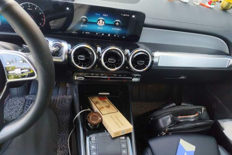 Used Mercedes-Benz GLB 2020 GLB 180 Dynamic Edition Audio And AC Panel