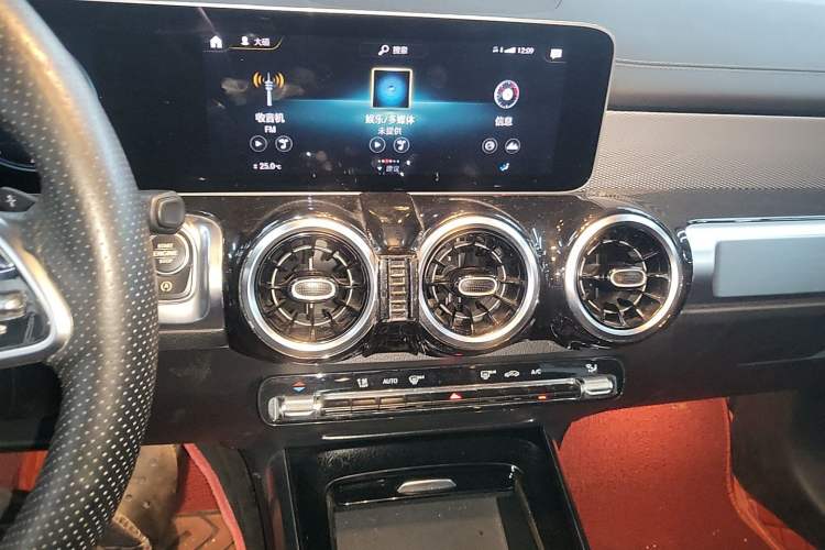 Used Mercedes-Benz GLB 2020 GLB 180 Fashion Model Audio And AC Panel
