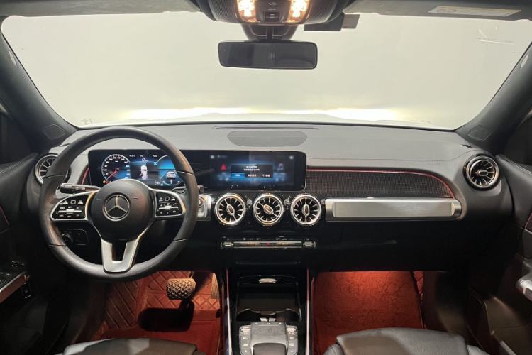 Used Mercedes-Benz GLB 2020 Updated GLB 200 Dynamic Edition Audio And AC Panel