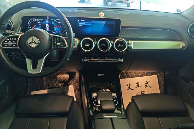 Used Mercedes-Benz GLB 2020 GLB 200 Dynamic Edition Audio And AC Panel
