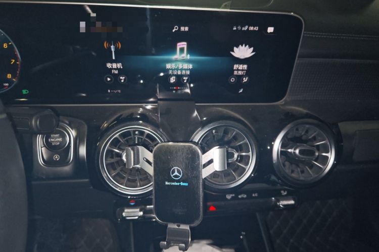 Used Mercedes-Benz GLB 2020 Facelift GLB 200 Fashion Edition Audio And AC Panel