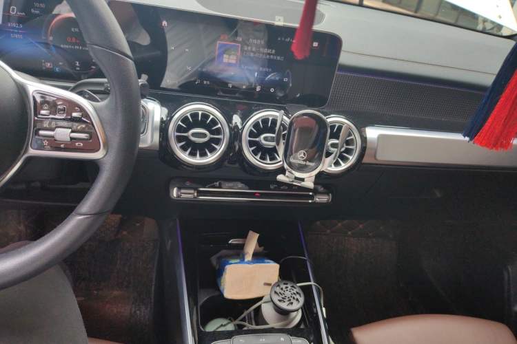 Used Mercedes-Benz GLB 2020 Updated GLB 200 Dynamic Edition Audio And AC Panel