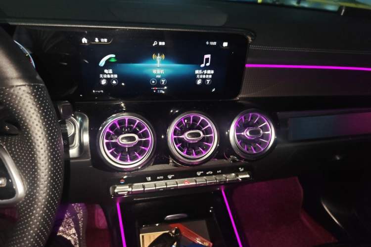 Used Mercedes-Benz GLB 2020 Facelift GLB 200 Fashion Edition Audio And AC Panel