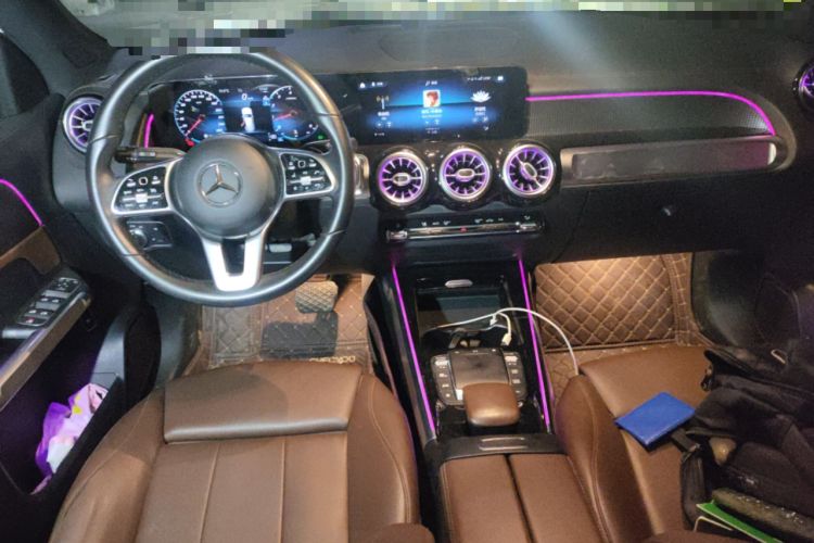 Used Mercedes-Benz GLB 2020 Facelift GLB 200 Fashion Edition Center Console