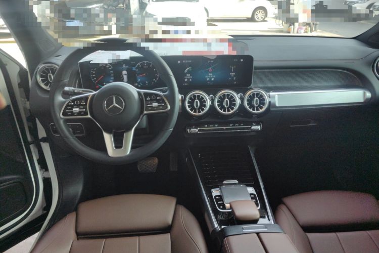 Used Mercedes-Benz GLB 2020 GLB 200 Stylish Edition Center Console