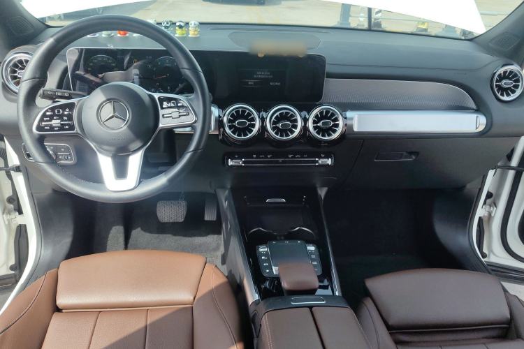 Used Mercedes-Benz GLB 2020 GLB 180 Fashion Model Center Console