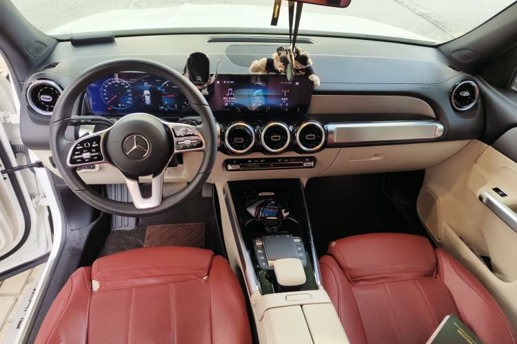Used Mercedes-Benz GLB 2020 GLB 180 Fashion Model Center Console