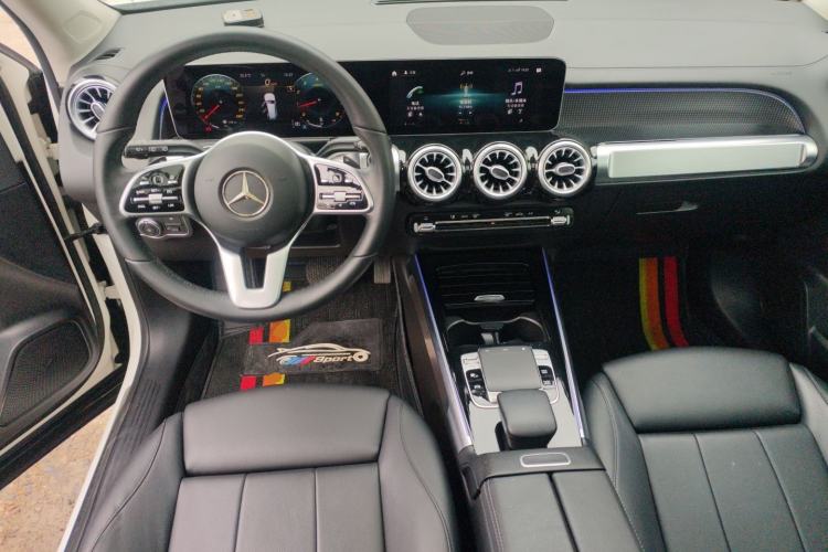 Used Mercedes-Benz GLB 2020 GLB 200 Dynamic Edition Center Console